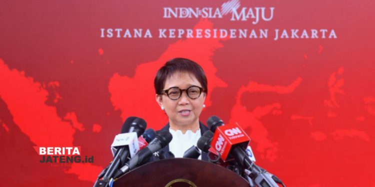 Menlu Retno Sebut Indonesia dan Malaysia Komitmen Perkuat Hubungan Bilateral