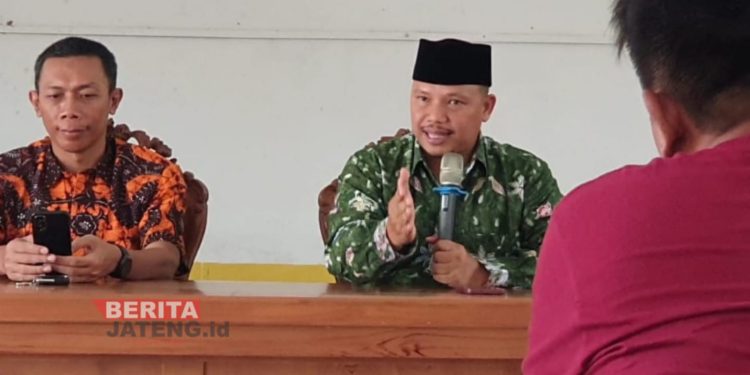 Camat Dukuhseti Fasilitasi Pertemuan Warga dan Pandara, Ini Hasil Kesepakatannya 1 Camat Dukuhseti Fasilitasi Pertemuan Warga dan Pandara, Ini Hasil Kesepakatannya