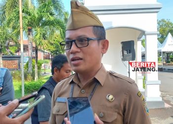 Kepala Dinas Perdagangan, Koperasi dan Usaha Kecil Menengah (Disdagkop UKM) Kabupaten Kendal, Toni Ari Wibowo. (Arvian Maulana/Lingkarjateng.id)