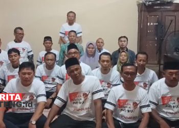 TANGKAPAN LAYAR: Paguyuban Kepala Desa Kecamatan Gabus Kabupaten Pati nyatakan dukungan untuk salah satu calon Bupati Pati. (WhatsApp Group/Beritajateng.id)