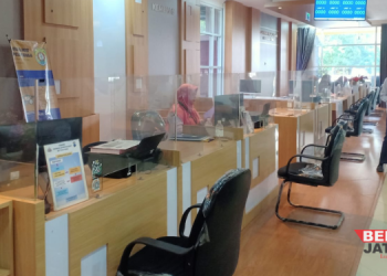 MPP Kendal yang mewah menarik masyarakat untuk mendapatkan pelayanan. (Unggul Priambodo/Beritajateng.id)