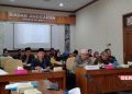 DISKUSI: Suasana public hearing pembahasan Raperda Cagar Budaya di ruang Banggar DPRD Kabupaten Pati, Kamis, 13 Juni 2024. (Arif Febriyanto/Lingkarjateng.id)