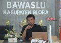 Tak Memenuhi Syarat, Bawaslu Rekomendasi KPU Blora Ganti Pantarlih Lulusan SMP 15 Tak Memenuhi Syarat, Bawaslu Rekomendasi KPU Blora Ganti Pantarlih Lulusan SMP