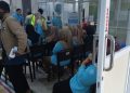 Ratusan Karyawan PT Seijin Pati Diduga Keracunan hingga Dilarikan ke Rumah Sakit 18 Ratusan Karyawan PT Seijin Pati Diduga Keracunan hingga Dilarikan ke Rumah Sakit