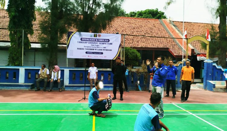 BPBD Rembang Laksanakan Simulasi Evakuasi Bencana Alam di Lapas Kelas IIB 1 BPBD Rembang Laksanakan Simulasi Evakuasi Bencana Alam di Lapas Kelas IIB