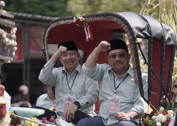 Bambang-Catur Resmi Daftar Pilkada di KPU Grobogan, Ini Program Unggulannya