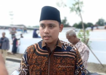 KPU Kendal Kembalikan Berkas Pendaftaran Dico Ganinduto-Ali Nurdin