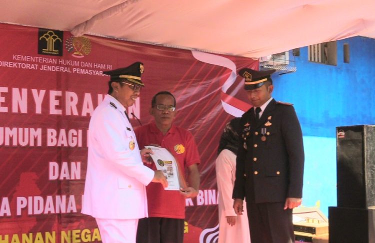 Bupati Hafidz Terkesan Program di Rutan Kelas IIB Rembang Saat Serahkan Remisi Moment 17 Agustus 2024