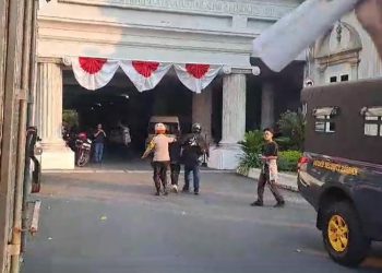 Jurnalis Kampus Diduga Alami Kekerasan oleh Oknum Polisi Saat Meliput Aksi Demonstrasi di Semarang