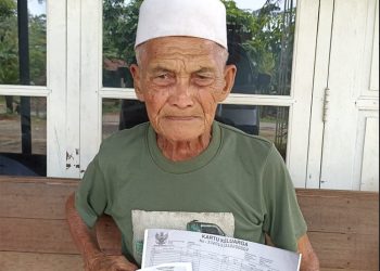 Berusia 124 Tahun, Ini Sosok Tarpani Pemilih Tertua Asal Jepara di Pilkada 2024