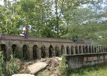 Talang Air Peninggalan Belanda di Wirosari Jebol, PUPR Grobogan Lakukan Penanganan Darurat 3 Talang Air Peninggalan Belanda di Wirosari Jebol, PUPR Grobogan Lakukan Penanganan Darurat