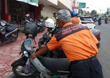 Bisa Menimbulkan Kecelakaan, Warga Salatiga Protes Tempat Parkir yang Semrawut