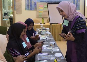 Kenalkan E-Commerce, Persepsi Latih Pelaku UMKM Perempuan di Rembang