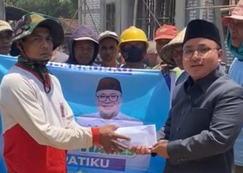 Tim Pemenangan Harmonis Bantu Pembangunan Masjid Desa Wiroto, Warga: Pemimpin yang Kami Harapkan