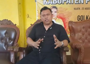 Terekam Lempar Batu, Anggota DPRD Pekalongan: Refleks Lempar Balik 5 Terekam Lempar Batu, Anggota DPRD Pekalongan: Refleks Lempar Balik