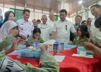 Uji Coba MBG Pertama di Salatiga, Wiranto: Upaya Mencerdaskan Bangsa
