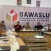 APK Tak Sesuai Aturan, Bawaslu Rembang Imbau KPU Tertipkan Peserta Pilkada 8 APK Tak Sesuai Aturan, Bawaslu Rembang Imbau KPU Tertipkan Peserta Pilkada