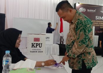 Gelar Simulasi di Salatiga, KPU Jateng Berikan Layanan Khusus kepada Pemilih Disabilitas 