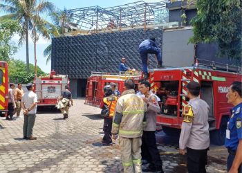 Over_O Bar & Kitchen di Ungaran Terbakar, Diduga Karena Korsleting Listrik dari Audio