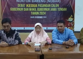 Kericuhan Jelang Debat Cabup Cawabup, KPU Pekalongan Beri Klarifikasi 4 Kericuhan Jelang Debat Cabup Cawabup, KPU Pekalongan Beri Klarifikasi