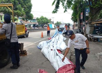 Masuki Masa Tenang, Bawaslu dan KPU Kabupaten Semarang Copot Seluruh APK