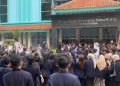 Demo Karena Server Tak Kunjung Diperbaiki, Ini Sejumlah Tuntutan Mahasiswa UMK 18 Demo Karena Server Tak Kunjung Diperbaiki, Ini Sejumlah Tuntutan Mahasiswa UMK