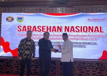 Sarasehan Nasional Kudus, Hakim Konstitusi Sebut Sinergitas Agama dan Negara Penting dalam Pilkada