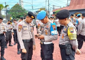 Cegah Judol dan Pinjol di Jajaran Kepolisian, Polres Semarang Periksa Ponsel Para Personel 1 Cegah Judol dan Pinjol di Jajaran Kepolisian, Polres Semarang Periksa Ponsel Para Personel