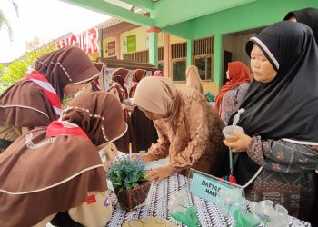 SMPN 2 Pancur Rembang Gelar Pameran Adiwiyata, Ada Batik Kelor dan Sirup Asoka