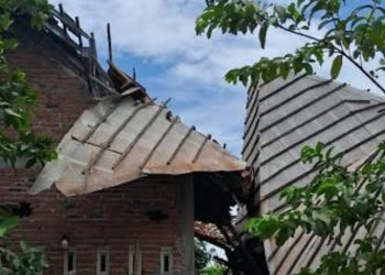 2 Rumah di Mayong Jepara Rusak Parah Diterjang Angin, BPBD Usulkan Bantuan