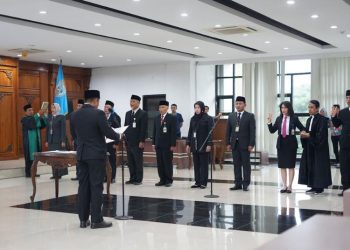 Pejabat Administrator Pemkot Salatiga Dilantik, Pj Wali Kota Ingatkan Etika dan Moralitas