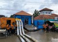 Kurangi Ketinggian Air, Banjir di Kebonharjo Kendal Disedot dan Dibuang ke Lanji 19 Kurangi Ketinggian Air, Banjir di Kebonharjo Kendal Disedot dan Dibuang ke Lanji