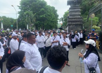 Ratusan Honorer Demak Kembali Demo Pemkab Soal PPPK Paruh Waktu, Ini Tuntutannya
