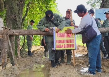 Perhutani Purwodadi Grobogan Blokade Akses Angkut Galian C Milik CV AMM