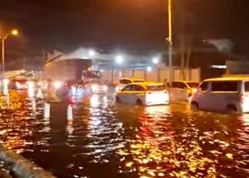 Banjir Rob Kembali Rendam Jalan Pantura Demak-Semarang, Ketinggiannya Capai 20 cm