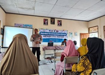 Wali Murid SMPN 2 Satu Atap Sluke Rembang Diajak Atasi Degradasi Mental Remaja
