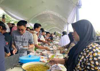 Syukuran Bupati-Wakil Bupati Kudus Baru, PKL Citywalk Gratiskan 5.000 Porsi Makanan 