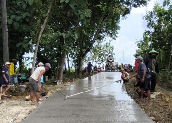 Warga Tanjunganom Grobogan Mandiri Perbaiki Jalan Rusak, Ini Sumber Dananya