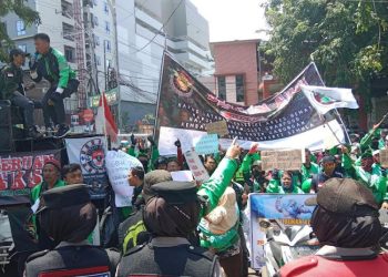 Driver Ojol Demo Kantor Grab di Semarang, Ini Sejumlah Tuntutannya