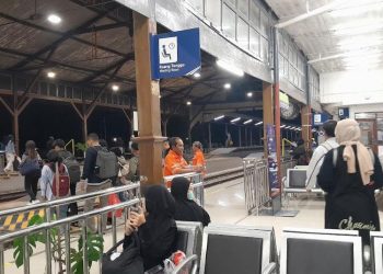 Ribuan Pemudik Tiba di Blora Pakai Kereta Api Jelang Lebaran