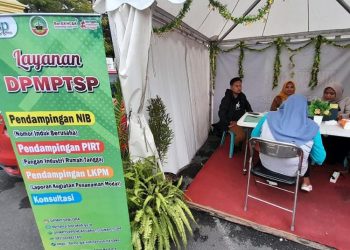 Pelaku Usaha Apresiasi Pembukaan Stand Layanan NIB di Gebyar Ramadhan Blora