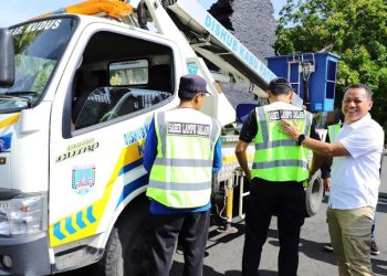 Aduan Soal Penerangan Jalan, Bupati Kudus Sam’ani Terjunkan Tim Saber Lampu Jalan