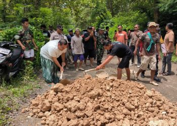 Warga Sebut Butuh 60 Rit Tanah Urug untuk Penanganan Jalan Cabak-Bleboh Blora