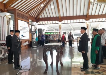 Riyoso Resmi Jabat Kepala DPUTR Pati, Bupati Sudewo Beri Pesan Ini 5 Riyoso Resmi Jabat Kepala DPUTR Pati, Bupati Sudewo Beri Pesan Ini