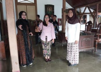 RA Saniyyah Kenang Perjuangan Eyangnya di Museum RA Kartini Jepara