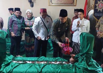 Bupati Awali Peringatan Hari Jadi Jepara ke-476 dengan Ziarah ke Makam Para Leluhur
