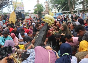 Dimulai dengan Menyembelih Kerbau, Ini Rangkaian Acara Pesta Lomban di Jepara
