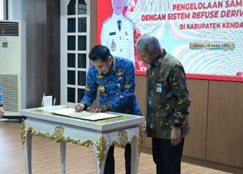 Pemkab Kendal Tandatangani MoU Pengelolaan Sampah Berbasis RDF
