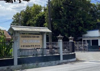 Viral! Oknum Pegawai Dishub Kudus Diduga Minum Miras di Kantor