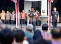 Hari Pertama Masuk Kerja, Gubernur Jateng Luthfi Tegaskan Larangan Jual Beli Jabatan ASN 16 Hari Pertama Masuk Kerja, Gubernur Jateng Luthfi Tegaskan Larangan Jual Beli Jabatan ASN